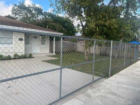 1913 NW 152nd St, Miami Gardens, FL 33054