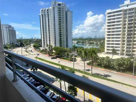 5555 Collins Ave, Miami Beach, FL 33140