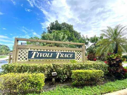 677 Trace Cir, Deerfield Beach, FL 33441