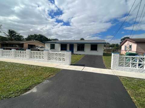 841 NW 33rd Ave, Lauderhill, FL 33311