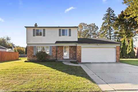 23678 King, Clinton Township, MI 48035