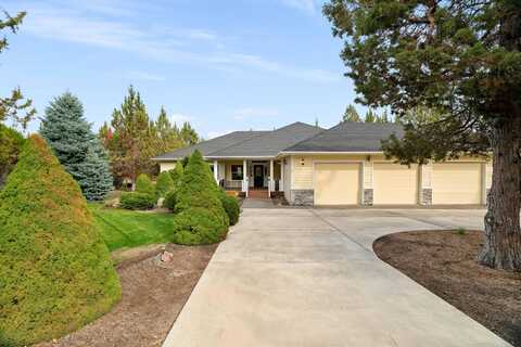 464 Tanager Drive, Redmond, OR 97756