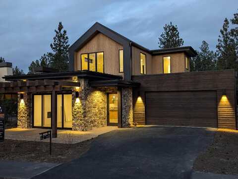 62768 NW Sand Lily Way, Bend, OR 97703