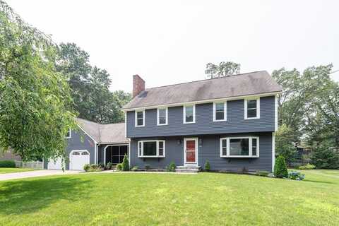 26 Cuttings Ln, North Attleboro, MA 02760