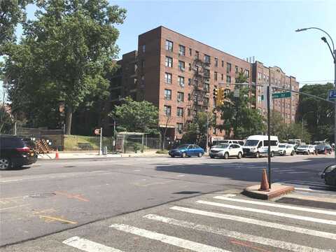 141-05 Northern Blvd, Flushing, NY 11354