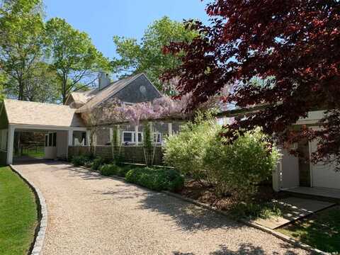 26 Horseshoe Drive, East Hampton, NY 11937