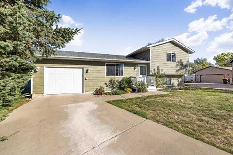 2477 Reed Ct., Rapid City, SD 57703