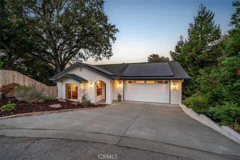 320 Apple Blossom Lane, Templeton, CA 93465