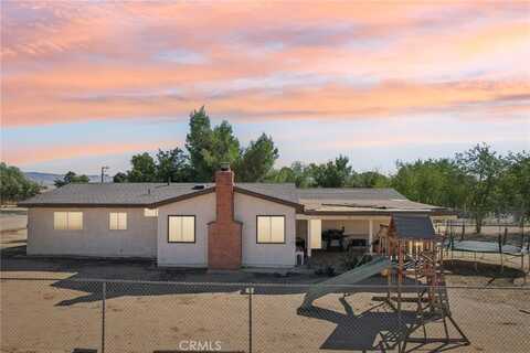 21216 Sitting Bull Road, Apple Valley, CA 92308