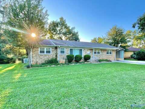 6415 Sheri Drive, Huntsville, AL 35806