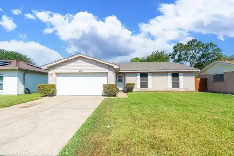 9809 Sparrow Street, La Porte, TX 77571