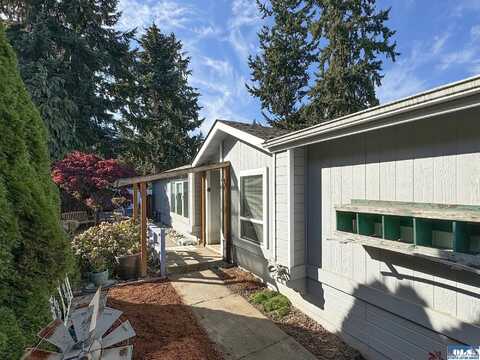 200 Parkwood Blvd, Sequim, WA 98382