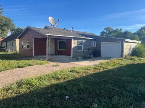 308 S Elm St, Gordon, NE 69343