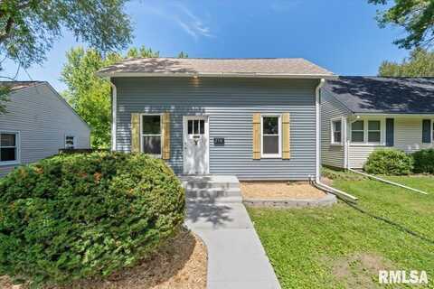 2712 E HIGH Street, Davenport, IA 52803