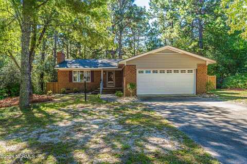 111 Sherwood Drive, Aberdeen, NC 28315