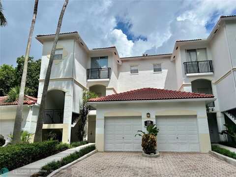 3225 NE 184th St, North Miami Beach, FL 33160