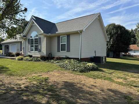 220 Marcrum Lane, Scottsville, KY 42164