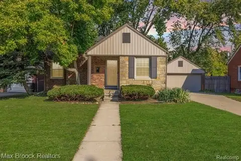 13640 MANHATTAN Street, Oak Park, MI 48237