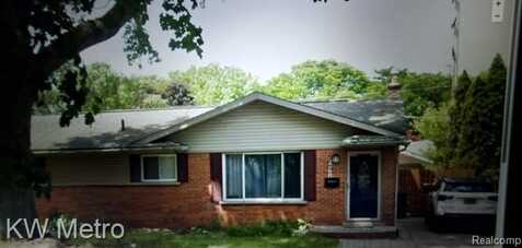 8921 CROWN Street, Livonia, MI 48150