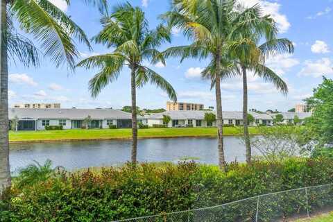 24 Abbey Lane, Delray Beach, FL 33446