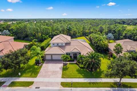 7445 SE Belle Maison Drive, Stuart, FL 34997