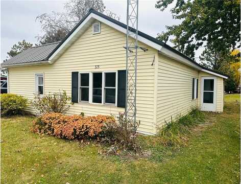 325 N Wabasha, Plainview, MN 55964