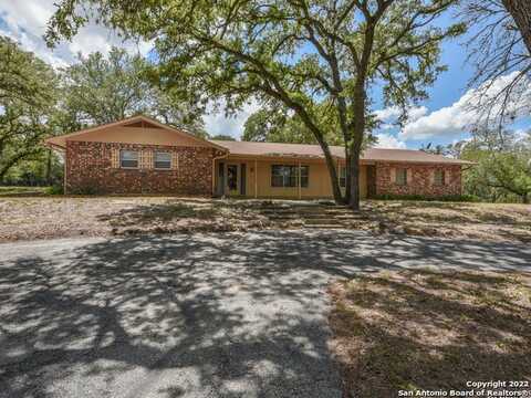 366 COUNTY ROAD 344, La Vernia, TX 78121