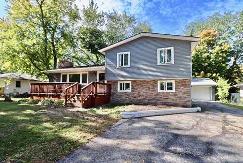 2440 Skyline Drive, Beloit, WI 53511