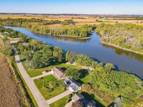 8249 N Stone Farm Road, Edgerton, WI 53534