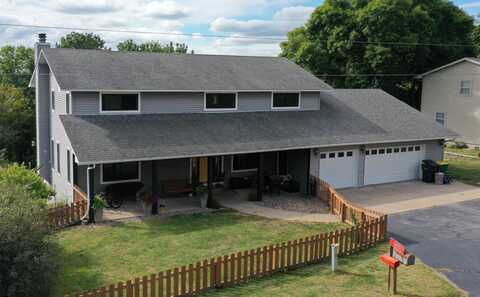 36997 Wildernest Road, Prairie Du Chien, WI 53821