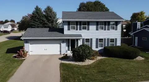 1418 N Wuthering Hills Drive, Janesville, WI 53546