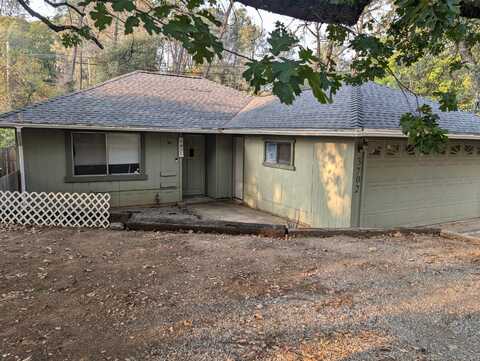 3702 Laurel Street, Shasta Lake, CA 96019