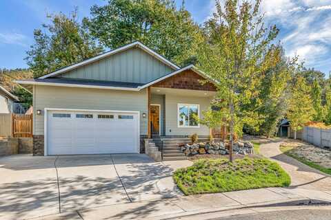 1175 NE Bonny Doon Lane, Grants Pass, OR 97526