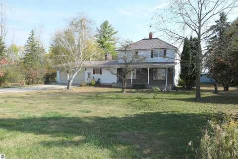 2575 S Coleman, Shepherd, MI 48883