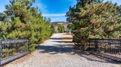 26651 Columbia Way, Tehachapi, CA 93561