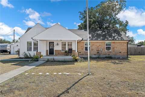 420 W 6th Street, Crawford, TX 76638