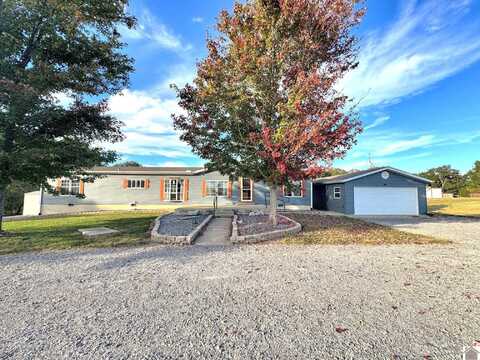 3186 Wrather Rd, Murray, KY 42071