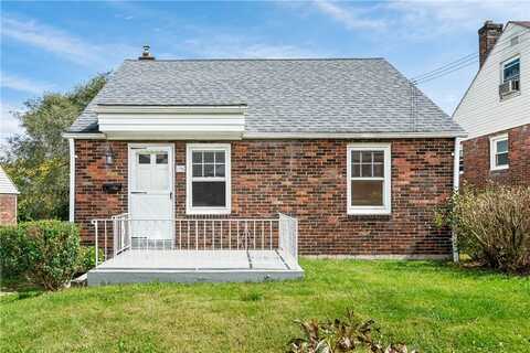 170 Central Ave, Versailles, PA 15137