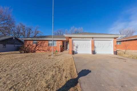 1715 Grape Lane, Pampa, TX 79065