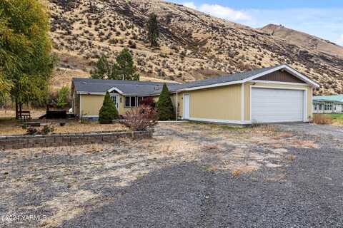 91 Success Ln, Naches, WA 98937