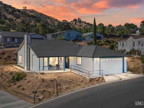 21276 White Pine Drive, Tehachapi, CA 93561