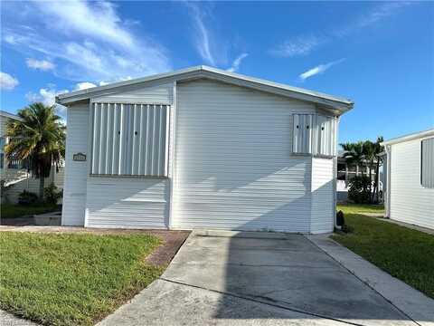 4741 Split Log, ESTERO, FL 33928