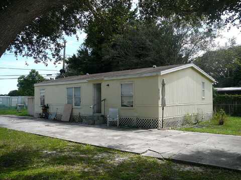 1210 E JOY LANE, FORT PIERCE, FL 34945