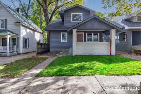 314 ROSEWOOD AVENUE SE, EAST GRAND RAPIDS, MI 49506