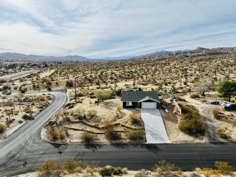 6082 Carmelita Avenue, Yucca Valley, CA 92284