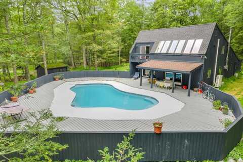 10 Munchkin, Woodstock, NY 12498