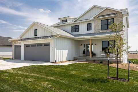 321 Heartland St, Fairfax, IA 52228