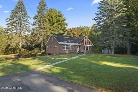 1079 Winne Road, Niskayuna, NY 12309