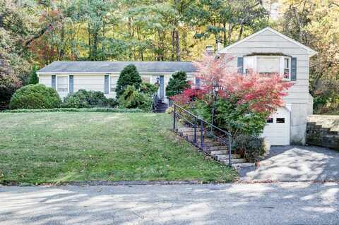 127 Louis Circle, Torrington, CT 06790