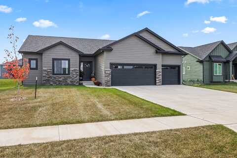 2245 Green Leaf Circle, Norwalk, IA 50211